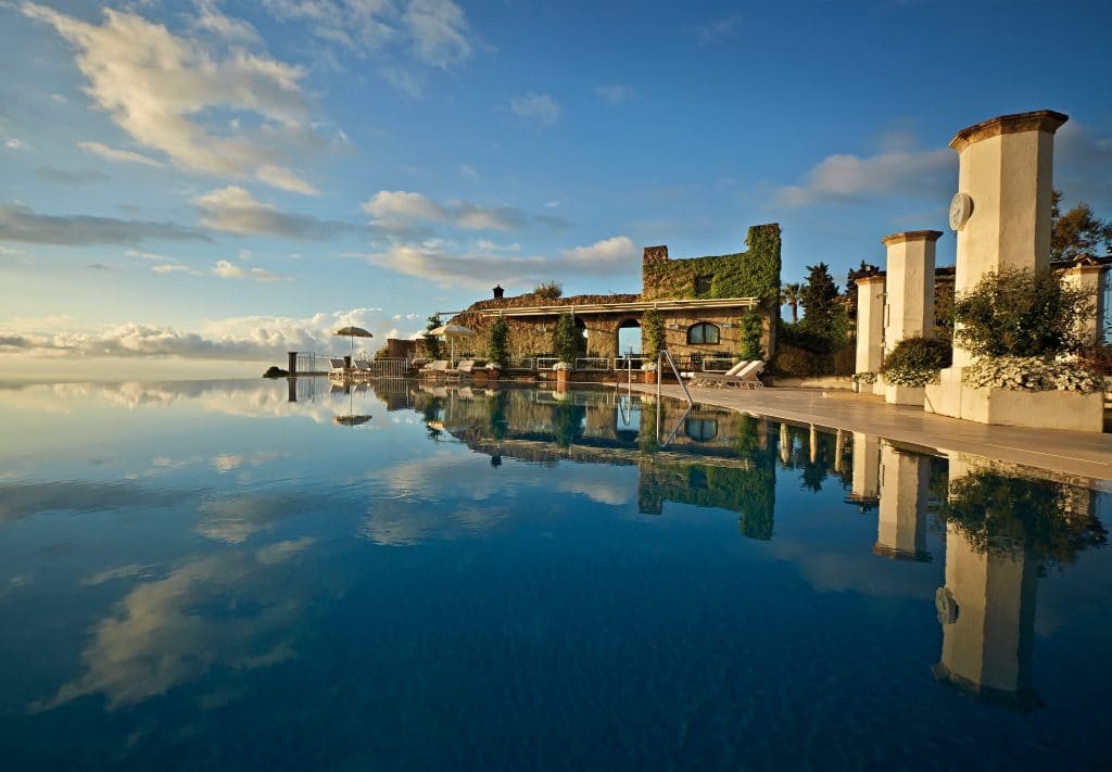 Pool Restaurant at Hotel Caruso,