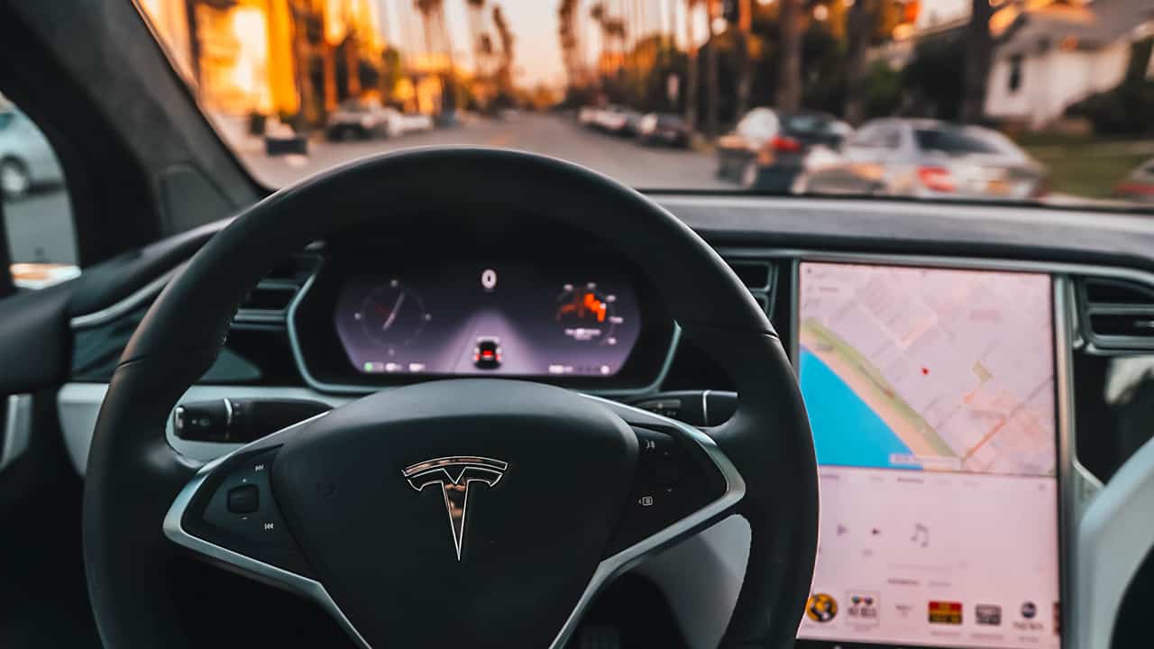 Tesla-Autopilot